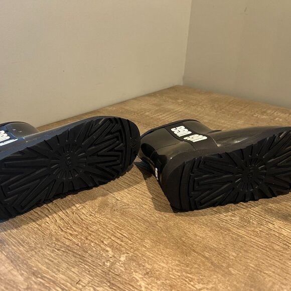 UGG Classic Clear Rain Boots Size 6 - Picture 2 of 5